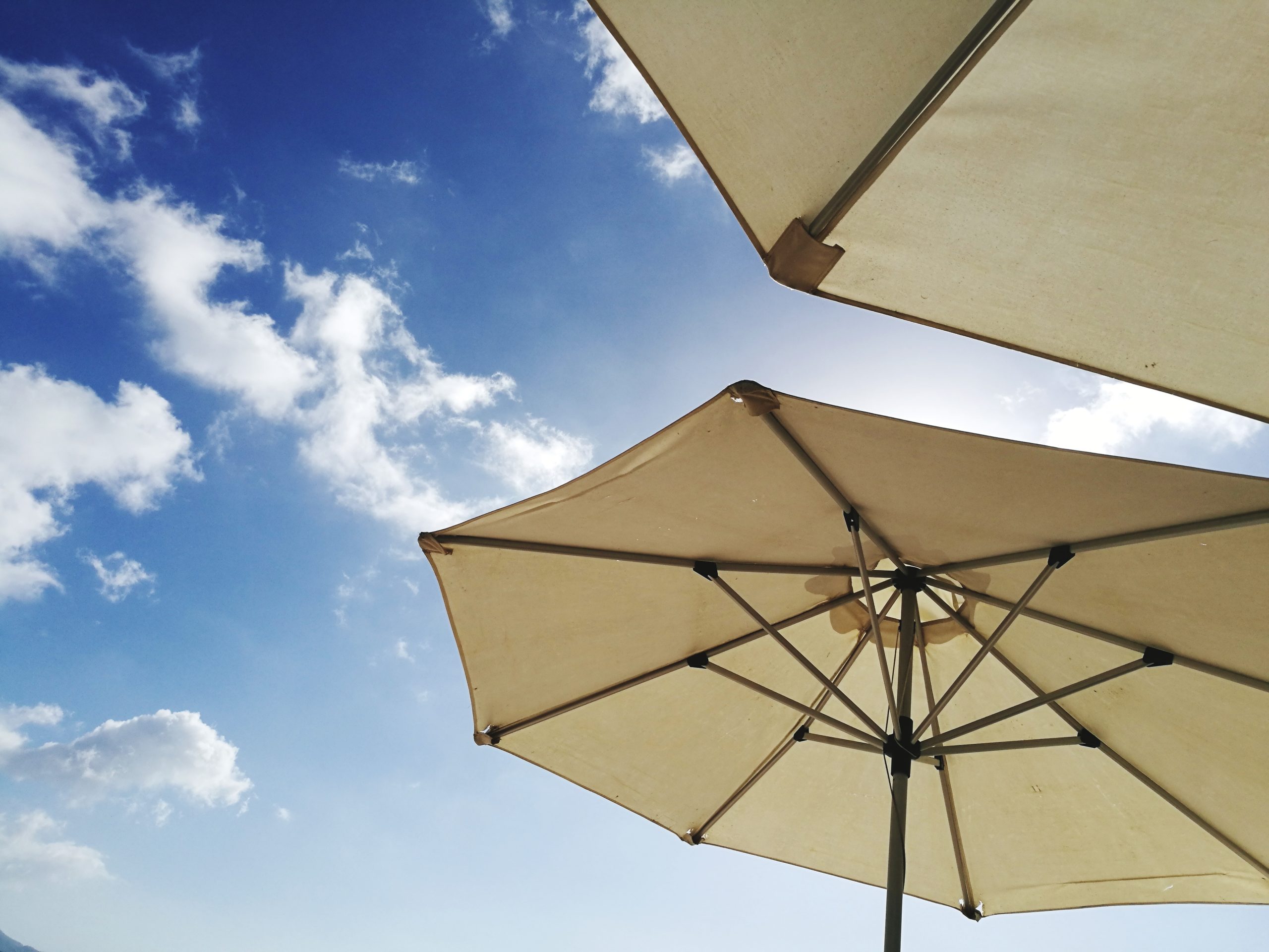 CENTER POLE UMBRELLA DUBAI